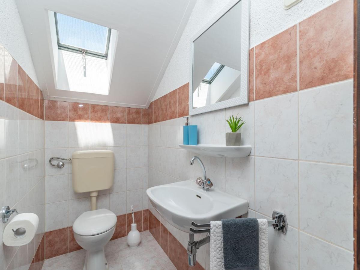 Scenic Sea View,Three Bedroom Villa With Pool Трогир Экстерьер фото